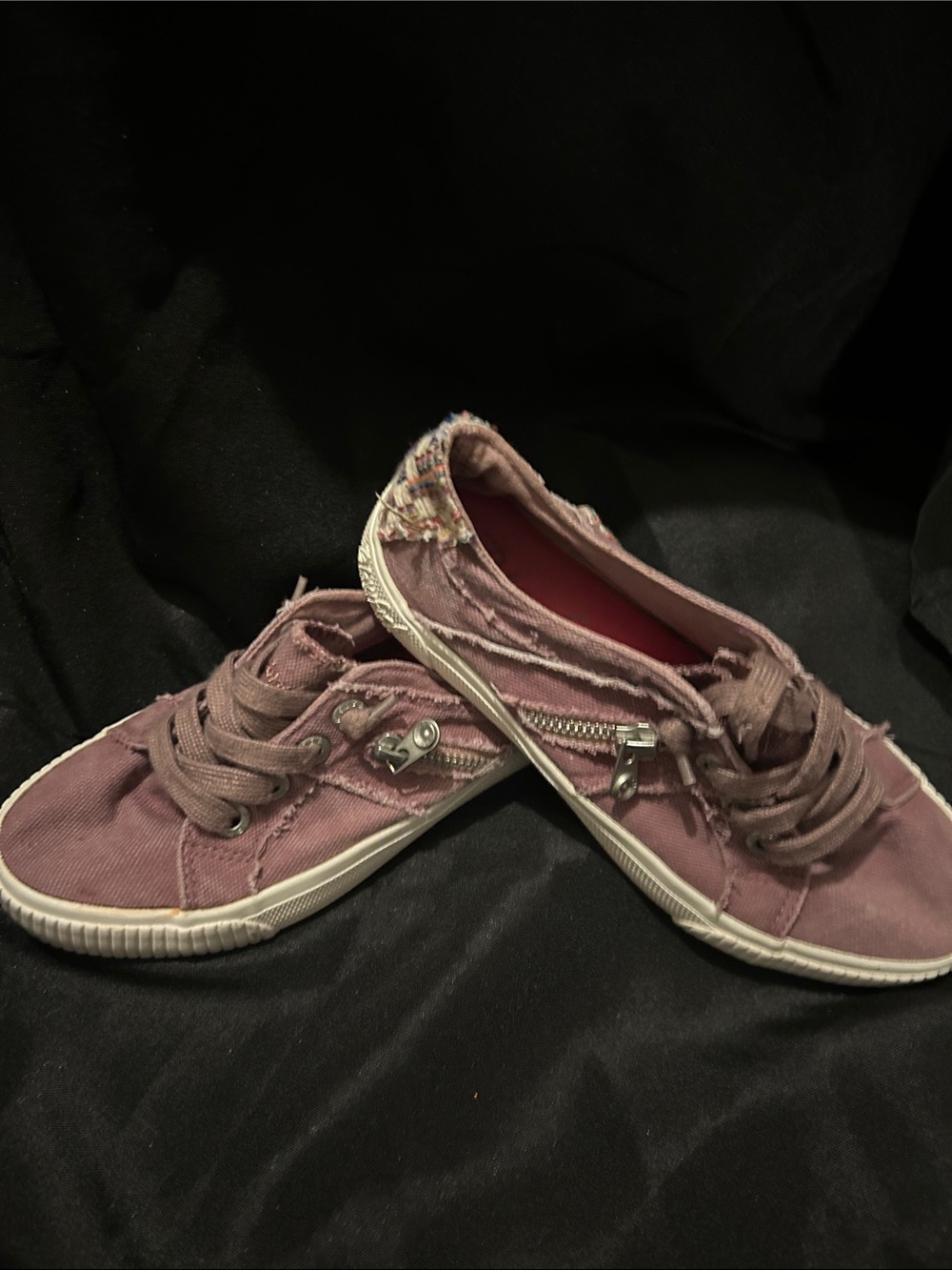 Blowfish Dusty Mauve Canvas Lace-Up Sneakers with Side Zipper